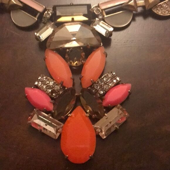 Stella and Dot Art Deco design necklace - Picture 5 of 5